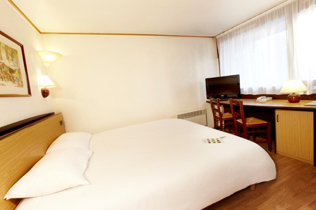 Kyriad Direct Marseille Ouest - Martigues Exterior photo